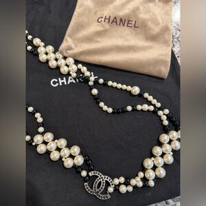 Chanel Vintage Pearl Necklace/Belt